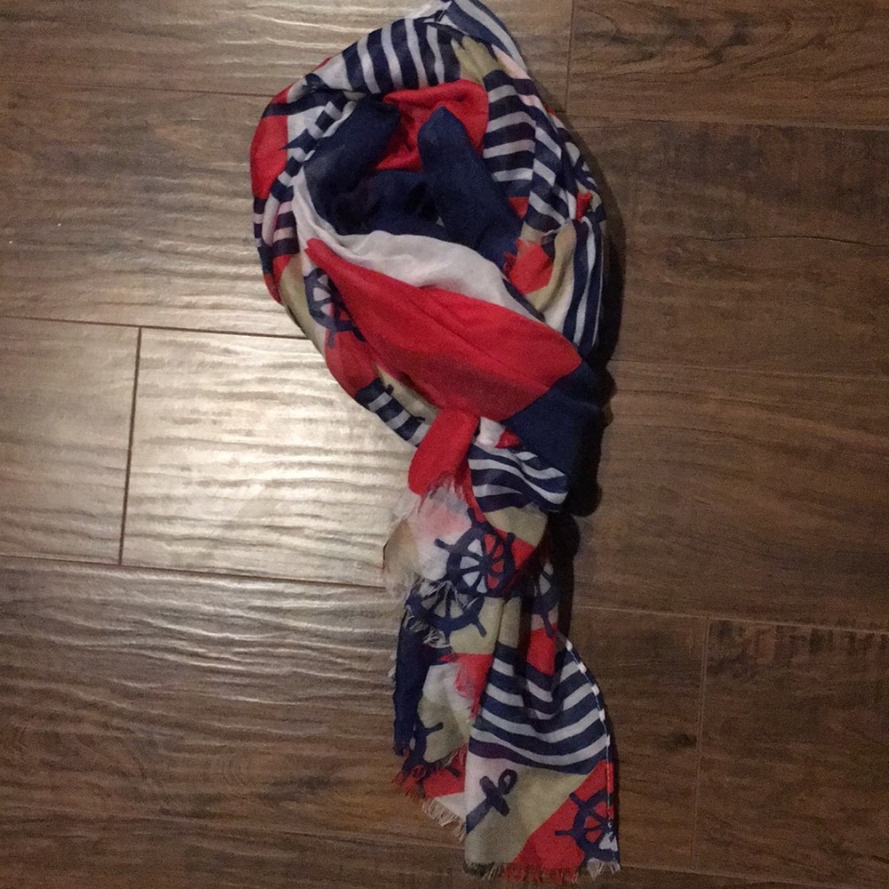 Like New Lightweight oversized Americana scarf